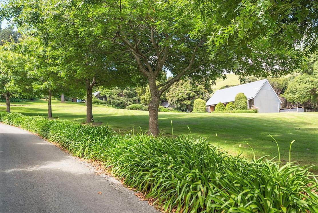 Tranquil Family Retreat Villa Akaroa Exterior photo